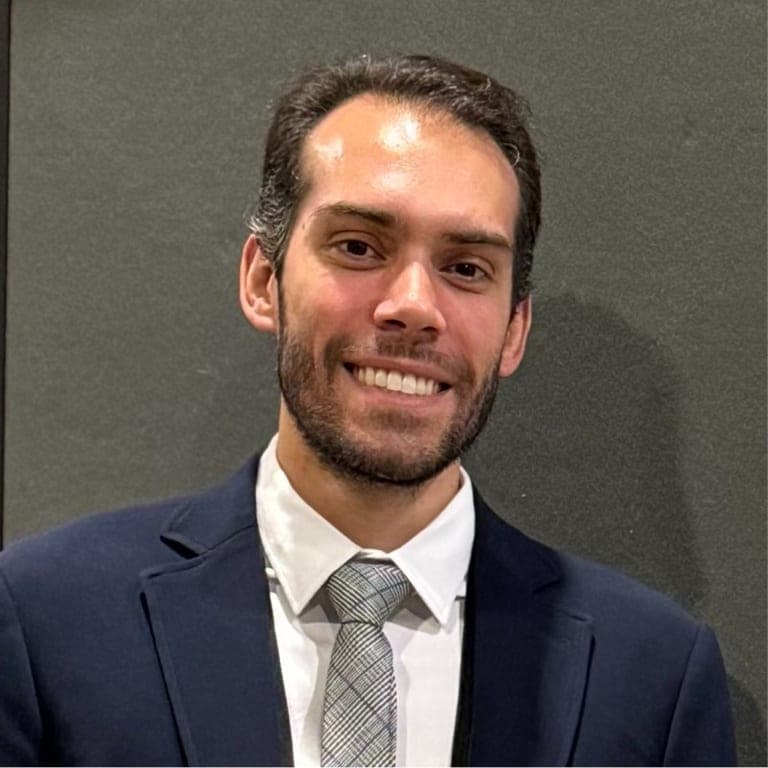 Dr. Victor Rebelo Procaci
